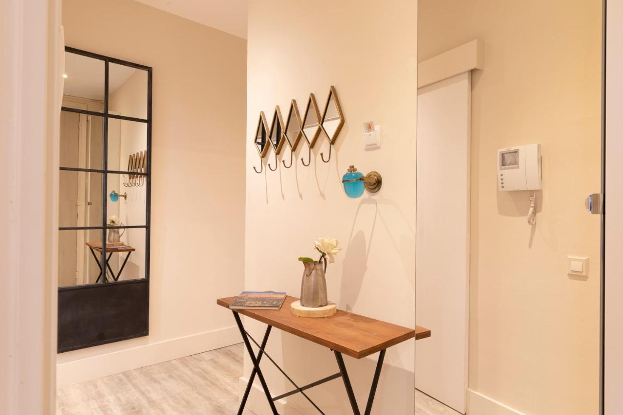 Chic Apartments Барселона Екстериор снимка