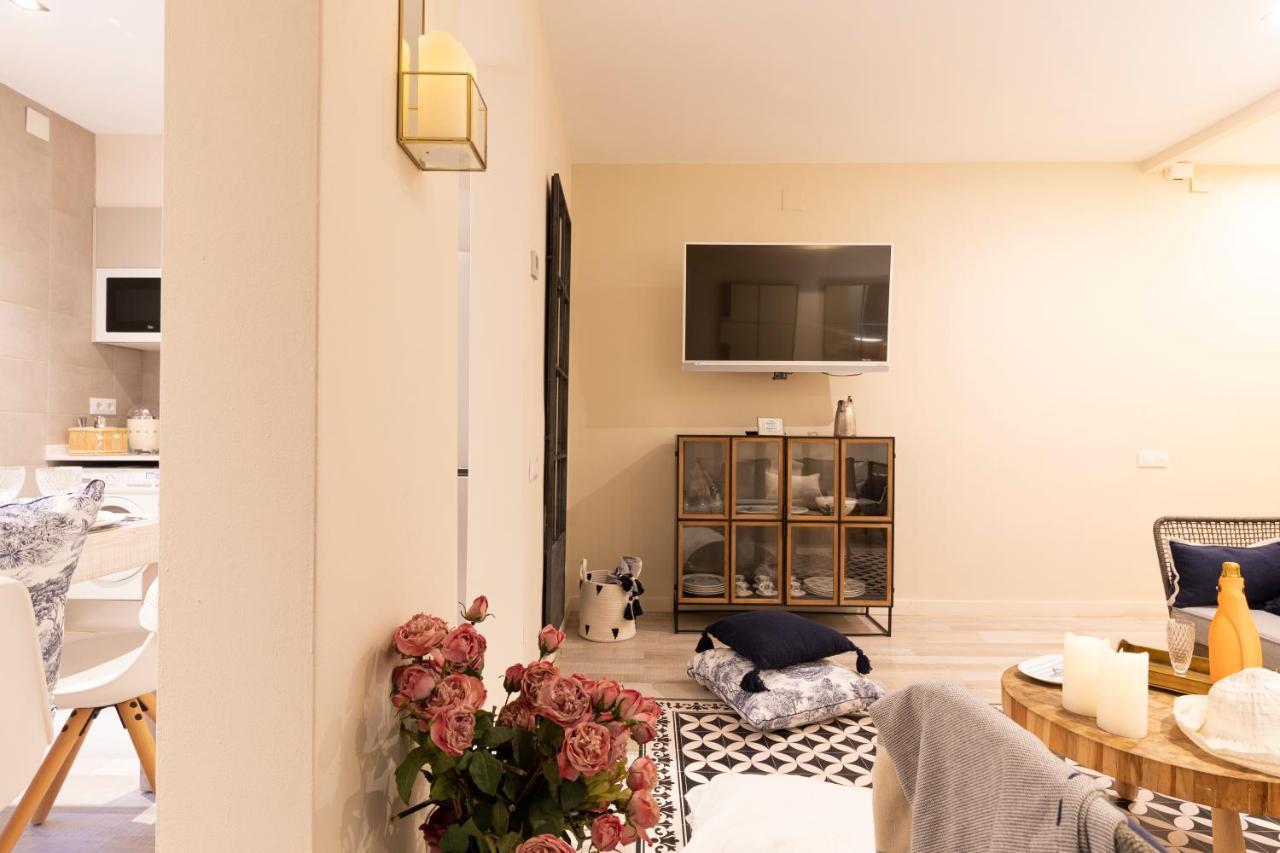 Chic Apartments Барселона Екстериор снимка