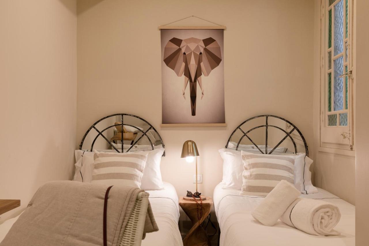 Chic Apartments Барселона Екстериор снимка