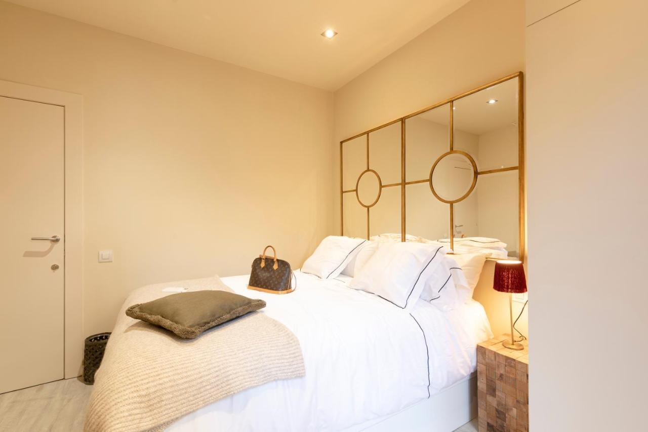 Chic Apartments Барселона Екстериор снимка