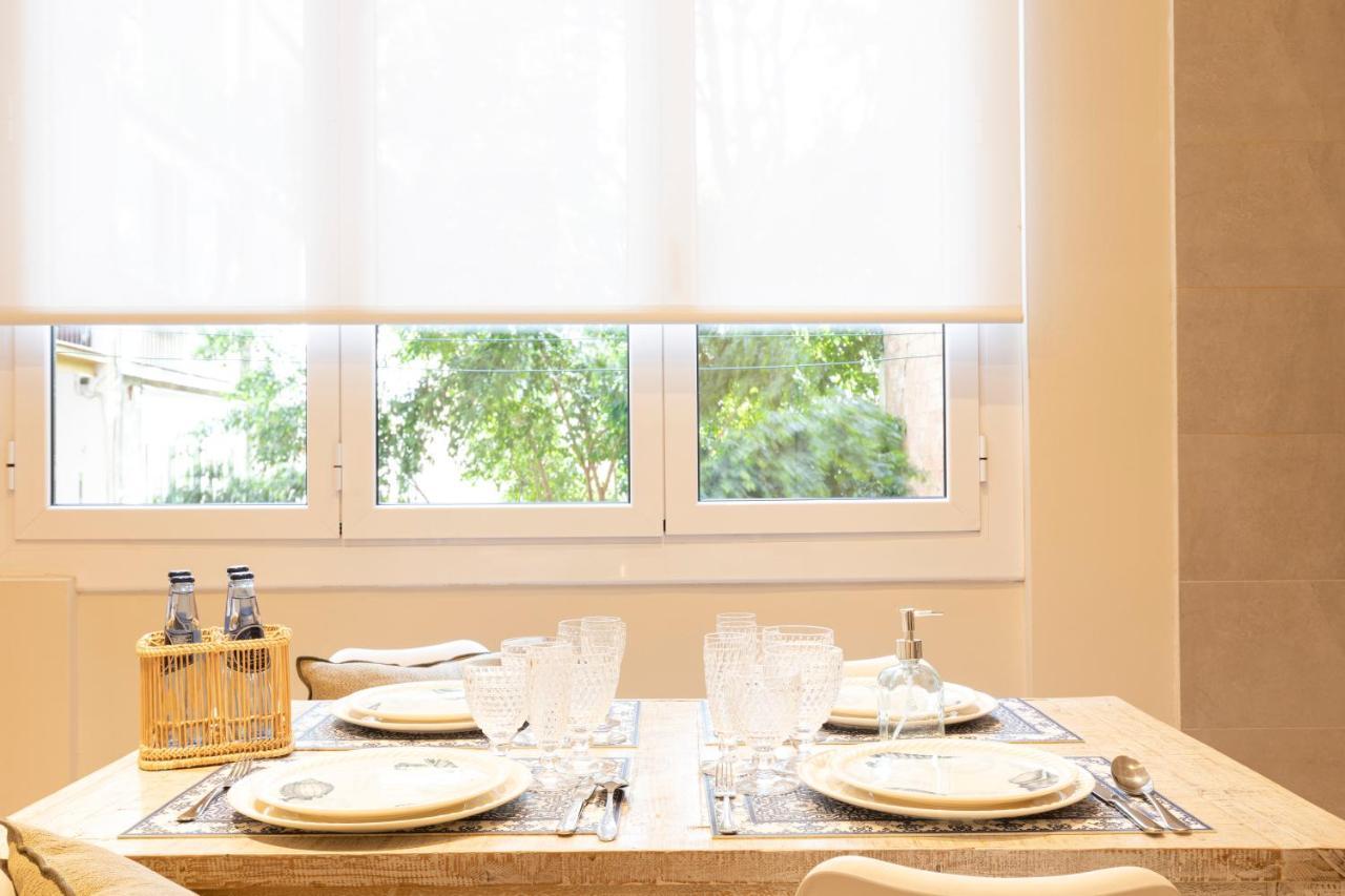 Chic Apartments Барселона Екстериор снимка