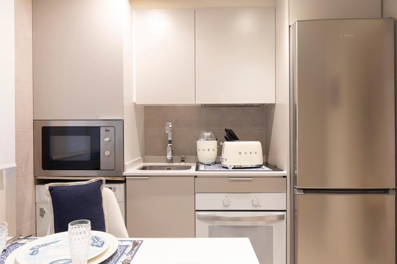 Chic Apartments Барселона Екстериор снимка